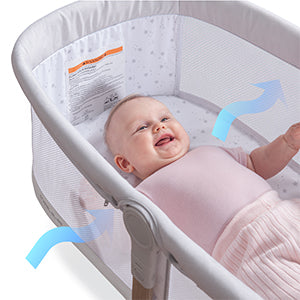 Infant bedside sleeper designed with ventilating mesh walls for a great view for you and your baby, the sleek and minimalist modern style design is suitable for any decoration home.