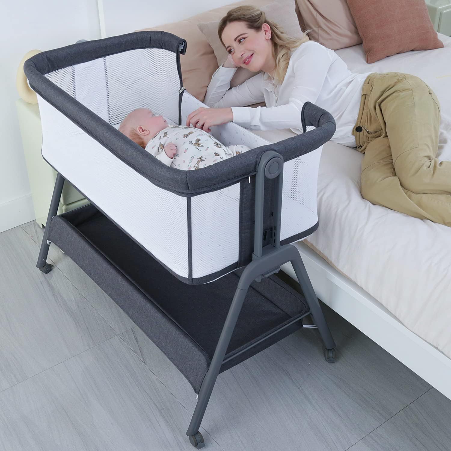 Baby Bassinet Bedside BN06